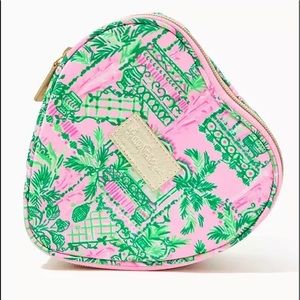 NWT Lilly Pulitzer Heart Case in Always Worth It